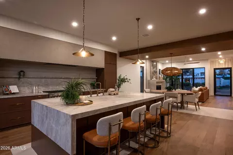 Kitchen - 4524 E Devonshire Ave, Phoenix, AZ 85018 photo 2 of 8