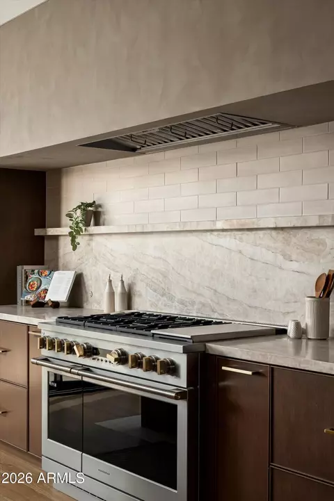Kitchen - 4524 E Devonshire Ave, Phoenix, AZ 85018 photo 7 of 8