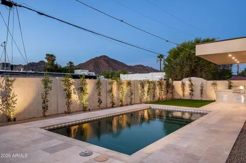 Exterior - 4524 E Devonshire Ave, Phoenix, AZ 85018 photo 7 of 10