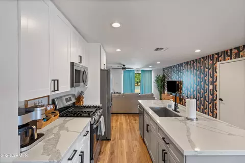 Kitchen - 3727 E Yale St, Phoenix, AZ 85008 photo 4 of 7