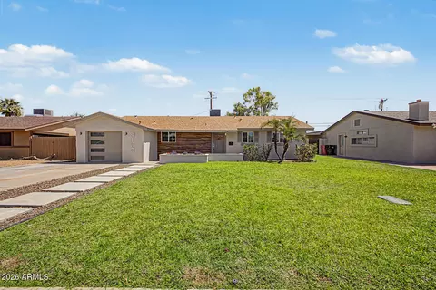 8129 E Oak St, Scottsdale, AZ 85257