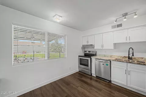Kitchen - 3524 E Angela Dr, Phoenix, AZ 85032 photo 4 of 4