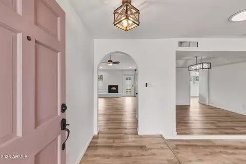 4523 W Wagoner Rd, Glendale, AZ 85308