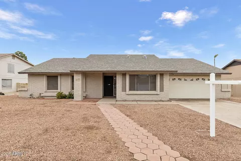 4523 W Wagoner Rd, Glendale, AZ 85308