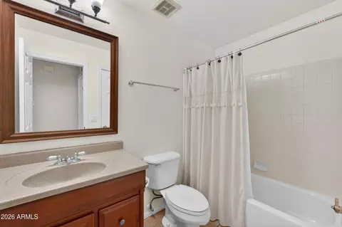 Bath - 3349 E Amberwood Dr, Phoenix, AZ 85048 photo 5 of 5