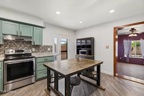 Kitchen - 1025 E Cheryl Dr, Phoenix, AZ 85020 photo 3 of 5