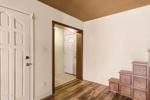 Entry Way - 1025 E Cheryl Dr, Phoenix, AZ 85020 photo 1 of 1
