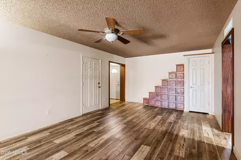 Living - 1025 E Cheryl Dr, Phoenix, AZ 85020 photo 4 of 6