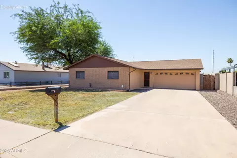 Exterior - 1025 E Cheryl Dr, Phoenix, AZ 85020 photo 1 of 10