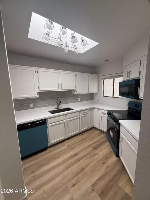 4758 W Sanna St, Glendale, AZ 85302