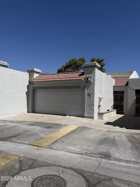 4758 W Sanna St, Glendale, AZ 85302