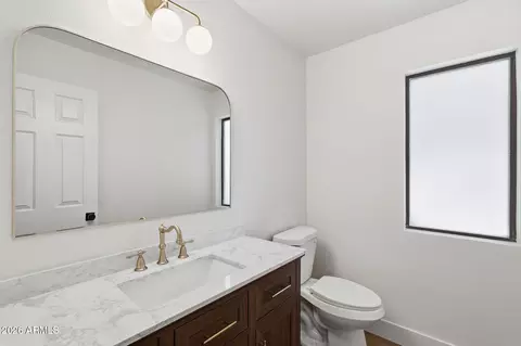 Bath - 14091 S 40th St, Phoenix, AZ 85044 photo 2 of 4