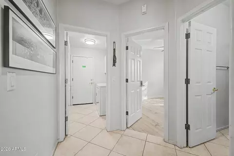 Entry Way - 2524 E Fremont Rd, Phoenix, AZ 85042 photo 5 of 5