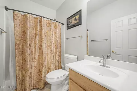 Bath - 2524 E Fremont Rd, Phoenix, AZ 85042 photo 1 of 4