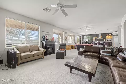 Living - 2524 E Fremont Rd, Phoenix, AZ 85042 photo 5 of 6