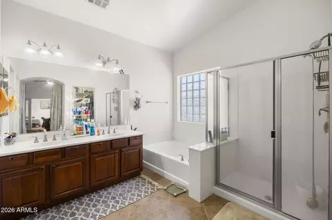 Bath - 4144 E Bruce Ct, Gilbert, AZ 85234 photo 3 of 4