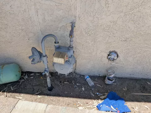 Exterior - 432 Euclid Ave, Phoenix, AZ 85042 photo 7 of 13