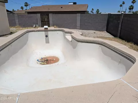 Exterior - 432 Euclid Ave, Phoenix, AZ 85042 photo 11 of 13
