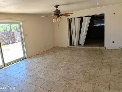Living - 432 Euclid Ave, Phoenix, AZ 85042 photo 2 of 3