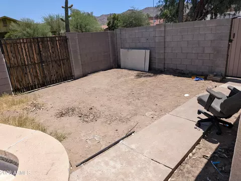 Exterior - 432 Euclid Ave, Phoenix, AZ 85042 photo 4 of 13