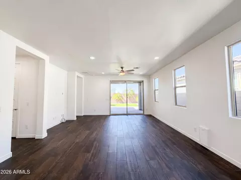 Living - 1224 E Glass Ln, Phoenix, AZ 85042 photo 1 of 2