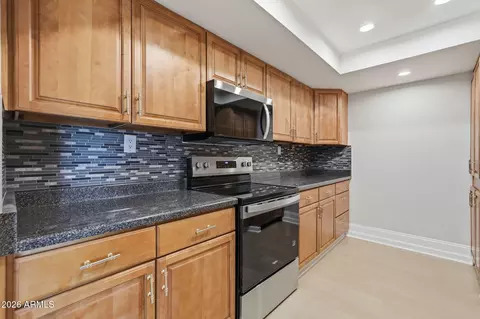 Kitchen - 3825 E Camelback Rd #245, Phoenix, AZ 85018 photo 2 of 6