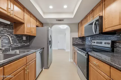 Kitchen - 3825 E Camelback Rd #245, Phoenix, AZ 85018 photo 6 of 6