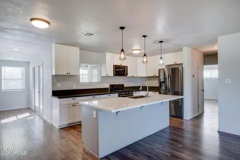 4923 E Palm Ln, Phoenix, AZ 85008