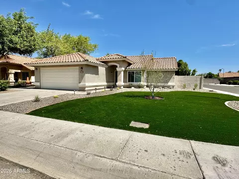 7352 W Via Del Sol Dr, Glendale, AZ 85310