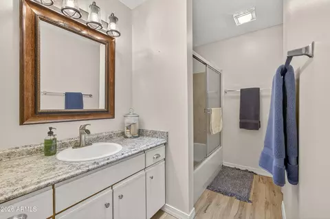 Bath - 6437 E Willow Loop Loop, Flagstaff, AZ 86004 photo 3 of 3