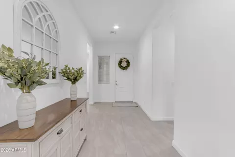Entry Way - 2235 E Isaiah Ave, Gilbert, AZ 85298 photo 4 of 8