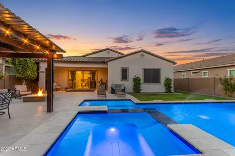 Exterior - 2235 E Isaiah Ave, Gilbert, AZ 85298 photo 9 of 18