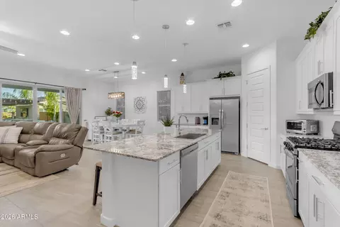 Kitchen - 2235 E Isaiah Ave, Gilbert, AZ 85298 photo 1 of 8