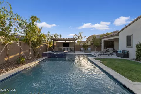 Exterior - 2235 E Isaiah Ave, Gilbert, AZ 85298 photo 14 of 18