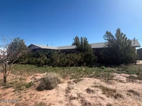 353 W Mchood Rd, Winslow, AZ 86047