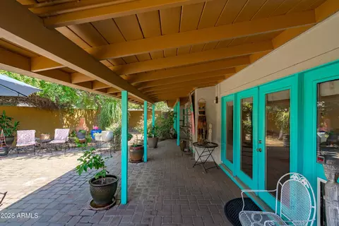 Exterior - 5525 N 12th St, Phoenix, AZ 85014 photo 5 of 13