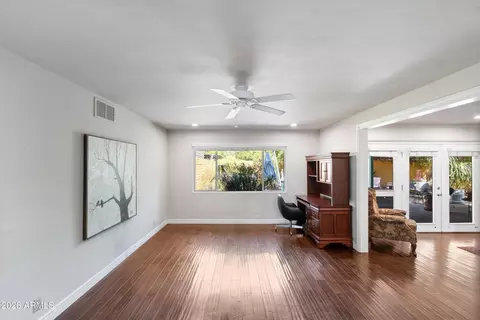 Living - 5525 N 12th St, Phoenix, AZ 85014 photo 3 of 4