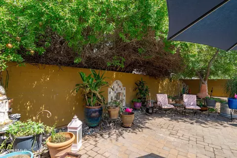 Exterior - 5525 N 12th St, Phoenix, AZ 85014 photo 6 of 13