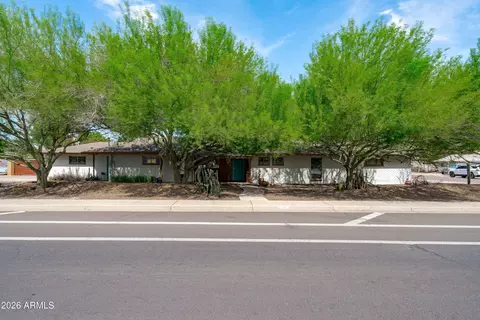 Exterior - 5525 N 12th St, Phoenix, AZ 85014 photo 2 of 13