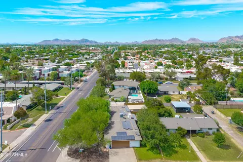 View/Area - 5525 N 12th St, Phoenix, AZ 85014 photo 3 of 3