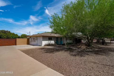 Exterior - 5525 N 12th St, Phoenix, AZ 85014 photo 12 of 13