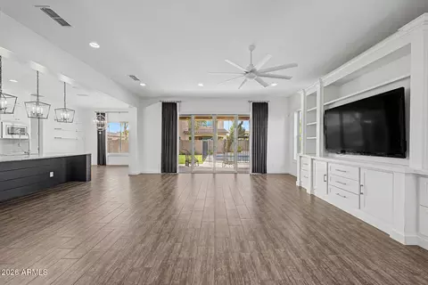 Living - 1002 E Parkview Dr, Gilbert, AZ 85295 photo 1 of 7