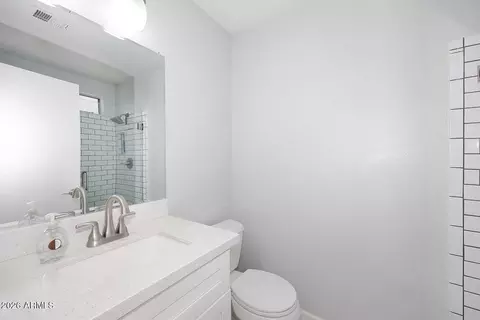 Bath - 1008 E Oraibi Dr, Phoenix, AZ 85024 photo 1 of 5