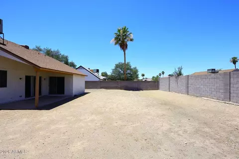 Exterior - 1008 E Oraibi Dr, Phoenix, AZ 85024 photo 3 of 5