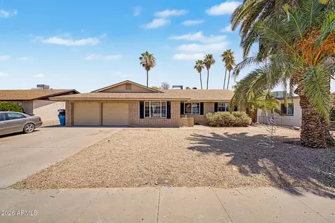 4432 W Mercer Ln, Glendale, AZ 85304