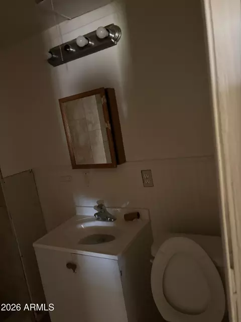 Bath - 2030 W Gregory St, Apache Junction, AZ 85120 photo 2 of 2