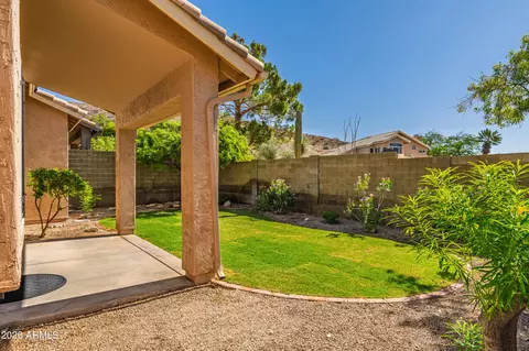 Exterior - 16207 S 24th Pl, Phoenix, AZ 85048 photo 8 of 11