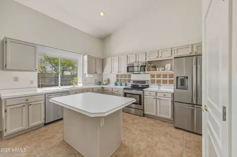 Kitchen - 16207 S 24th Pl, Phoenix, AZ 85048 photo 2 of 3