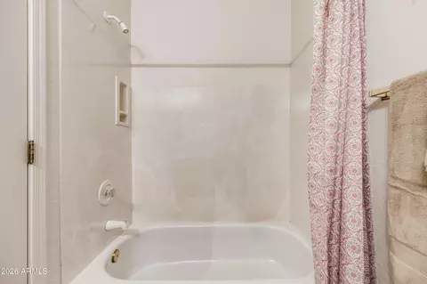Bath - 16207 S 24th Pl, Phoenix, AZ 85048 photo 6 of 6