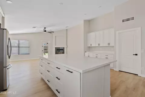 Kitchen - 2371 E Geronimo St, Chandler, AZ 85225 photo 6 of 6